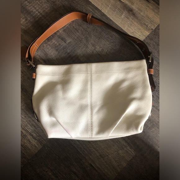 ❤️Coach shoulder bag❤️ - Picture 1 of 7